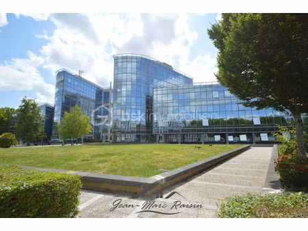 vente locaux professionnels à villepinte (93420)  140 000 €