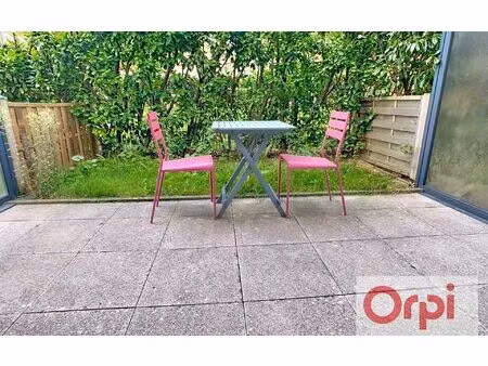 location appartement  26.27 m² t-1 à issy-les-moulineaux  980 €