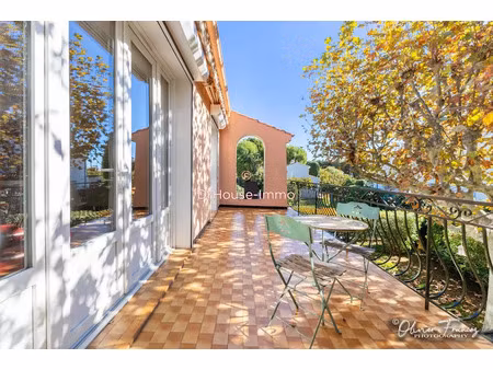 vente locaux professionnels 3 pièces 83 m² à la ciotat (13600)  435 000 €