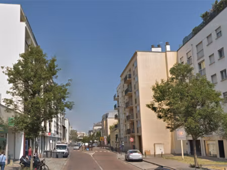 vente locaux professionnels 140 m² à versailles (78000)  418 700 €