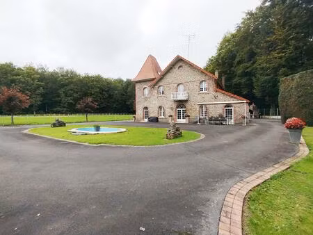 maison 9 pièces + dépendances