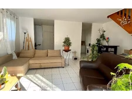 location maison  m² t-3 à tours  825 €