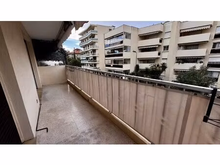 cannes centre – 4 pièces avec terrasse  parking & cave