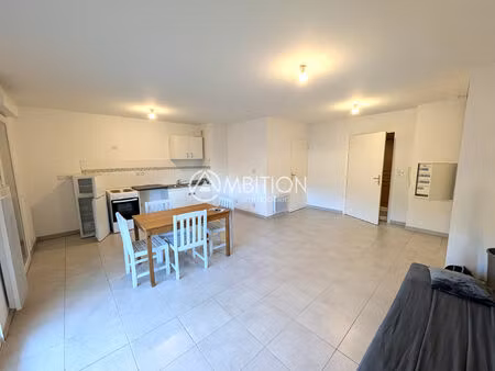 à vendre : appartement t1 avec garage à fréjus - exclusivité