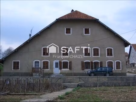 ferme comtoise - fort potentiel d'investissement - 8 appartements