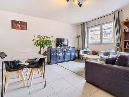 vente d'un appartement t3 (66 m²) à villeurbanne