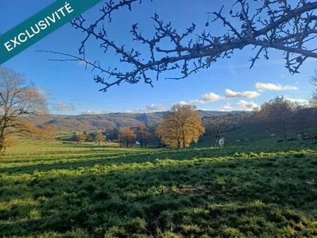 située sur les hauteurs de compolibat dans un petit hameau 5km de lanuéjouls  20mn de vill