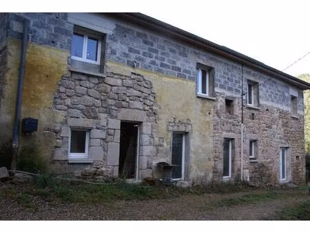 maison de hameau isolée