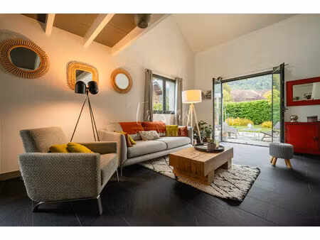 doussard maison familiale 4 chambres  environnement calme