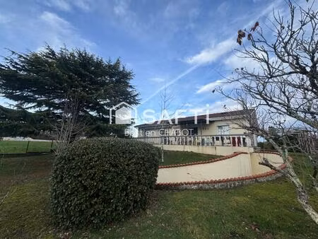 maison traditionnelle de 84 m²  sur une parcelle de 1 342 m².