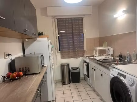 a louer  f2 en bon état quartier saint marc avec parking et balcon