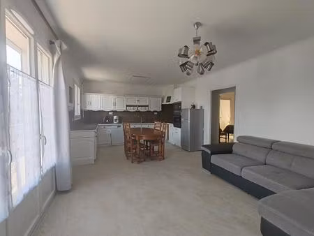 appartement meublé et équipée à louer à saintes