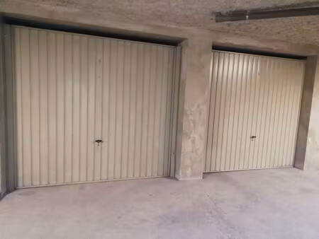 garage sécurisé à proximité du centre-ville