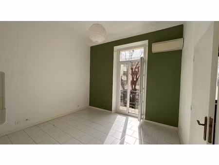 location appartement 3 pièces 63.91 m² à hyeres (83400)  790 €
