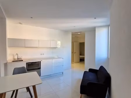 location meublée appartement 2 pièces 27.09 m² à villefranche-sur-mer (06230)  890 €