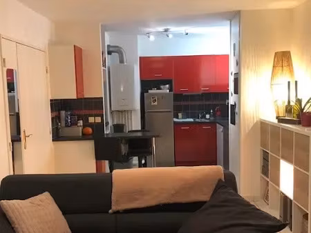 location appartement 2 pièces 41 m² à maurepas (78310)  865 €