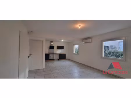 location appartement 3 pièces 66.46 m² à grans (13450)  1 005 €