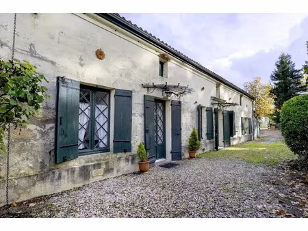 location maison 3 pièces 90 m² à pessac (33600)  1 080 €