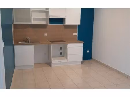 location appartement  49.94 m² t-3 à sainte-geneviève-des-bois  876 €