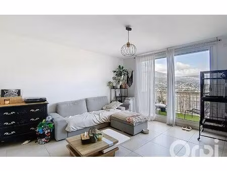 appartement toulon 46 m² t-2 à vendre  160 000 €