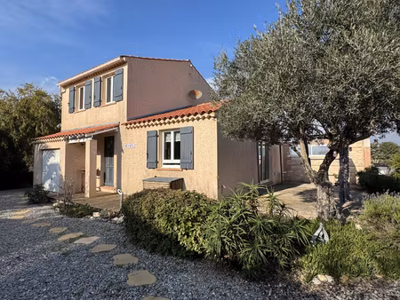 villa 4 faces avec terrain de 700m2 et garage