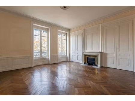 exclusivité - appartement 5/6 pièces de 187 m2 - quai claude bernard