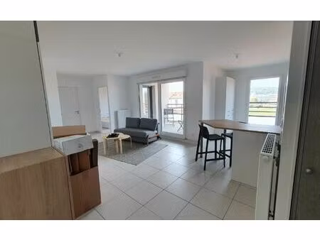 location appartement  51.41 m² t-2 à saint-romain-en-gal  795 €