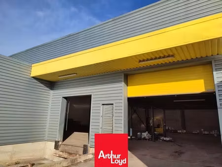 à vendre : local d'activités de 917 m²  indépendant sur son terrain de 2 250 m² à bellevil