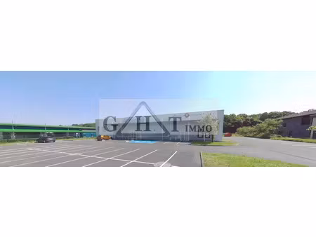 à louer – saint-maximin - local commercial – 1 142 m²