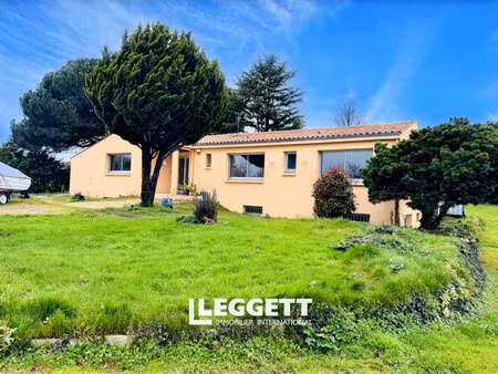 maison 6 pièce(s)  château-guibert