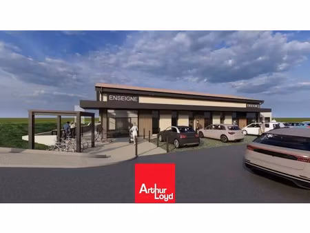 local commercial showroom neuf à louer à lucenay (69480)  avec belle vitrine sur axe passa