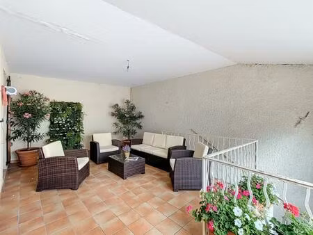 maison de ville avec grand garage - 2 chambres - terrasse couverte