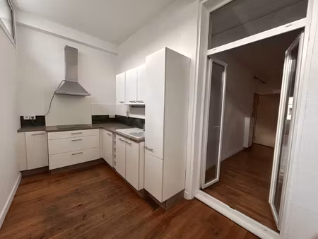a biarritz  appartement t2 en rez-de-chaussée surélevé de ma