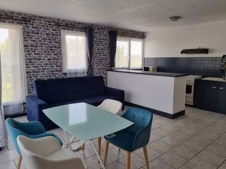 à louer appartement 3 pièces avec stationnement le verdon-sur-mer