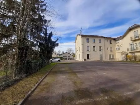 t3 spacieux proche thermes luxeuil les bains