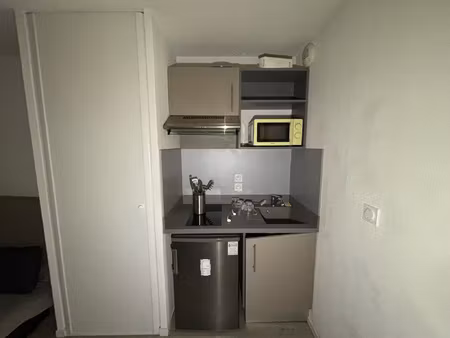 studio meuble a louer theodora