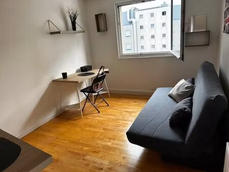 beau studio meinau totalement rénové et meublé avec concierge