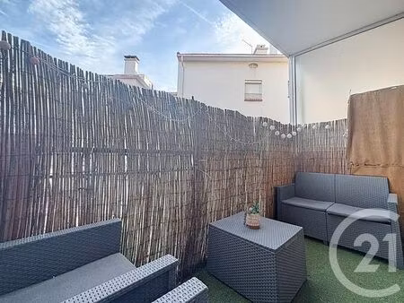 appartement studio à vendre - 1 pièce - 22 12 m2 - frejus - 83 - provence-alpes-cote-d-azu