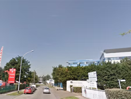 location locaux professionnels 500 m² à velizy-villacoublay (78140)  160 008 €