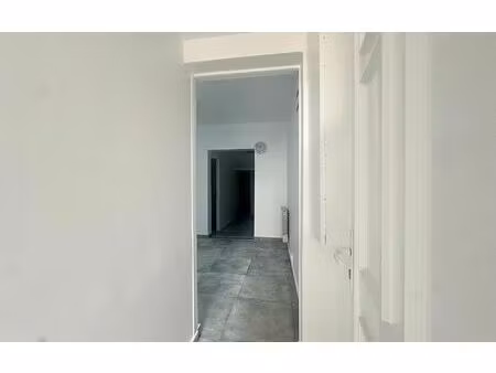 location maison  43.6 m² t-2 à la courneuve  1 050 €