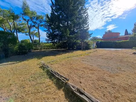 vente terrain à construire 640 m² saint-cannat (13760)