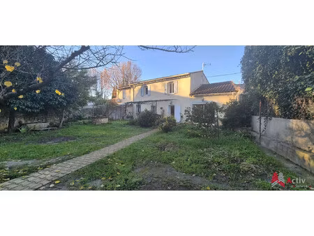 maison 3 chambres et jardin à trinquetaille