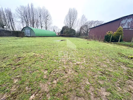 maison de plain-pied - dépendances -parcelle de 3 600 m2