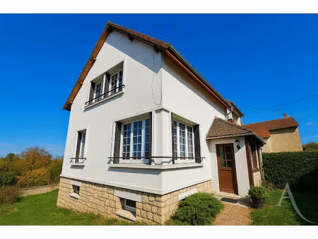 maison à mantes la jolie sur s/sol total  3 chambres et environ 230m² de terrain