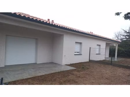 31470 st-lys: loue maison t3