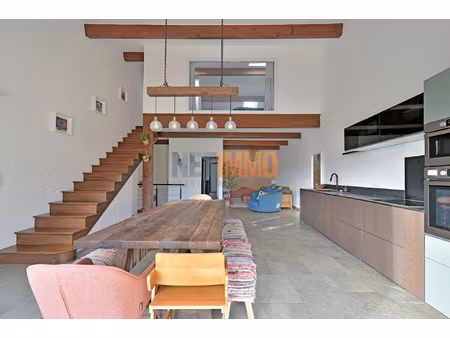 aimargues - maison familiale avec garage  jardin et piscine