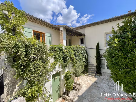 maison vigneronne + dépendance  cour et garage