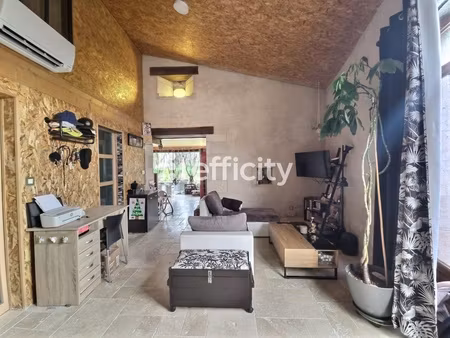 maison 3 pièces - 82 m²