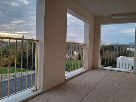 location appartement 3 pièces à port-saint-père (44710) : à louer 3 pièces / 63m² port-sai