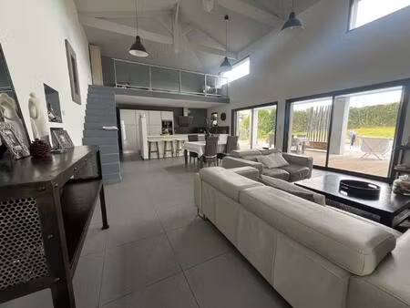 maison d'architecte de 185m² + piscine à casteljaloux